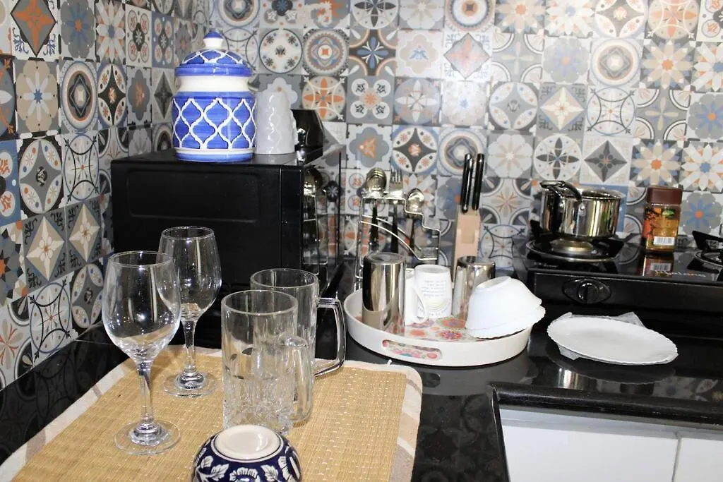 Zaniah - 1Bhk, 2 Balconies, Free Parking & Wi-Fi Lejlighed Gurgaon