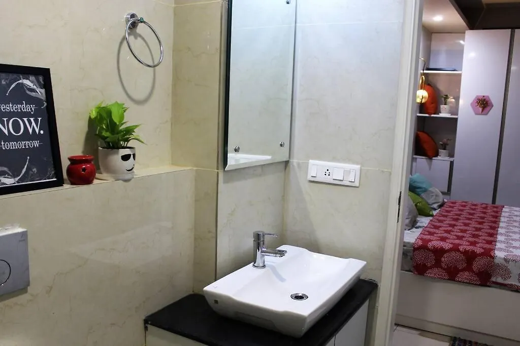 Zaniah - 1Bhk, 2 Balconies, Free Parking & Wi-Fi Lejlighed Gurgaon