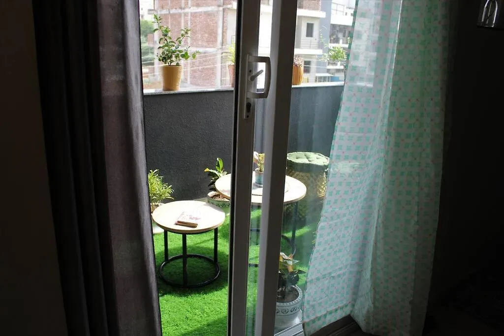 Zaniah - 1Bhk, 2 Balconies, Free Parking & Wi-Fi Lejlighed Gurgaon
